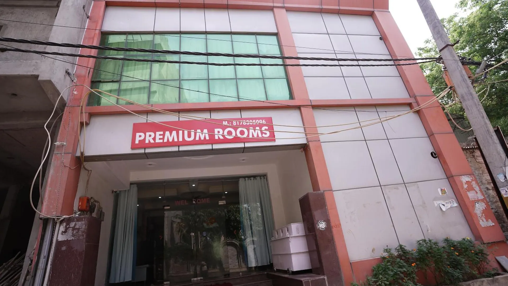 Hotel Lecston @Yashobhoomi Dwarka Sector - 25 Metro Station Delhi