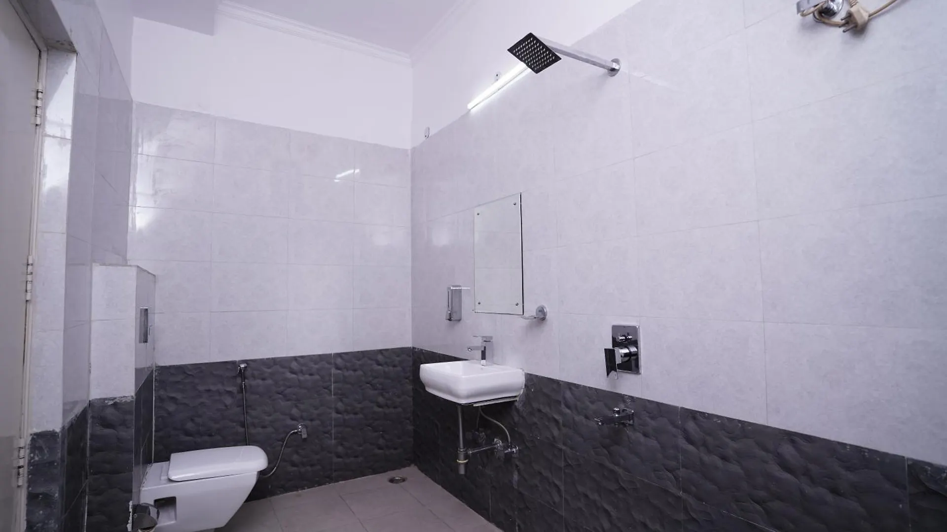 Hotel Lecston @Yashobhoomi Dwarka Sector - 25 Metro Station Delhi