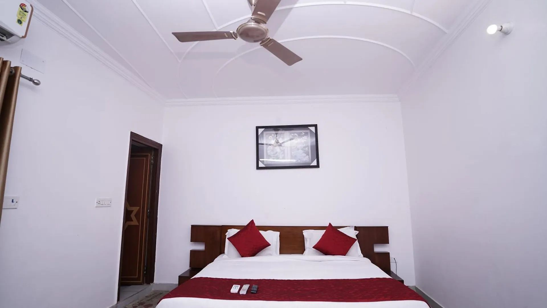 Hotel Lecston @Yashobhoomi Dwarka Sector - 25 Metro Station Delhi  India